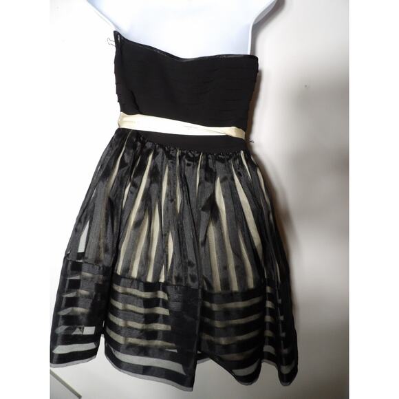 Betsey Johnson Evening Dress 6 Strapless Black Tulle Beige Sweetheart Tie Belt - Picture 11 of 12